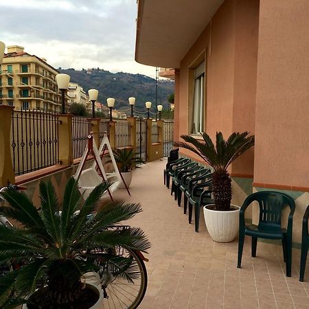 Hotel Corallo Finale Ligure Exterior foto